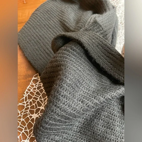 Anthropologie NWT Extreme fringe 137” “responsibly & sustainably made”scarf - Picture 10 of 10